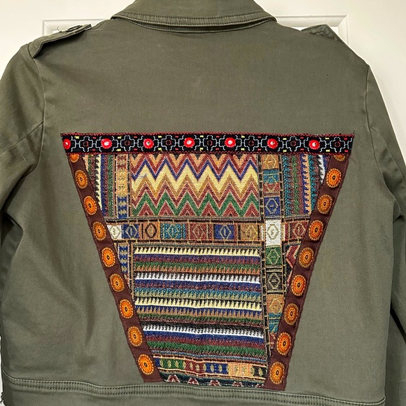 Army Green Crop Jacket with Appliqué Back - Picture 6 of 7